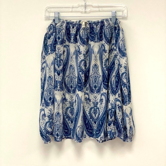 Joie Silk Off The Shoulder Paisley Blouse - Picture 4 of 9